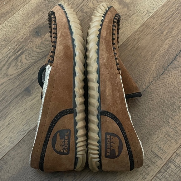 Sorel Men’s Dude Moc Tan Suede Slipper Size 7.5 - Picture 6 of 14